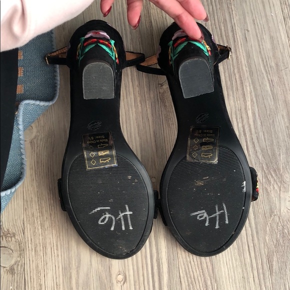 Shoe Republic La Embroidery Heels - Picture 7 of 7